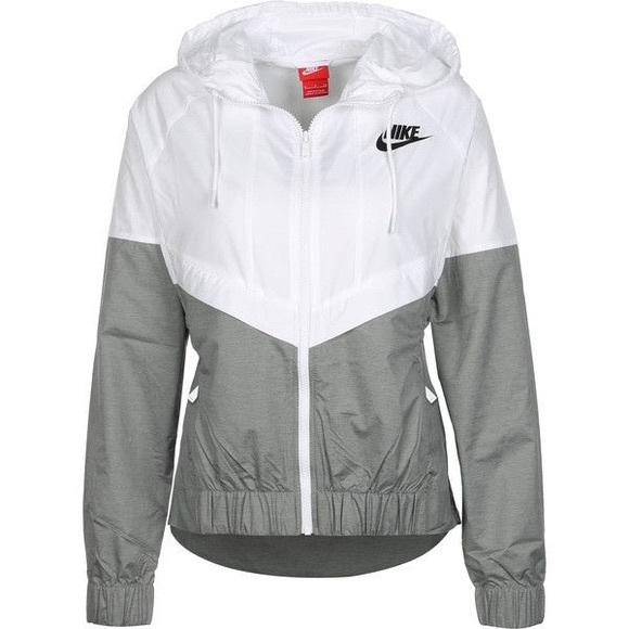 Women’s Nike Windbreaker - Picture 2 of 3